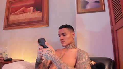 im_dominike online show from January 29, 2025, 2:19 am