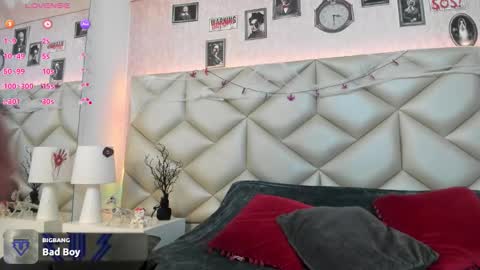 Snapshot of im_gaia chatting on October 28, 2025, 12:09 pm Im Gaia online show from October 28, 2025, 12:09 pm