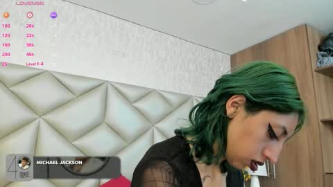 Snapshot of im_gaia chatting on November 14, 2025, 12:04 pm Im Gaia online show from November 14, 2025, 12:04 pm