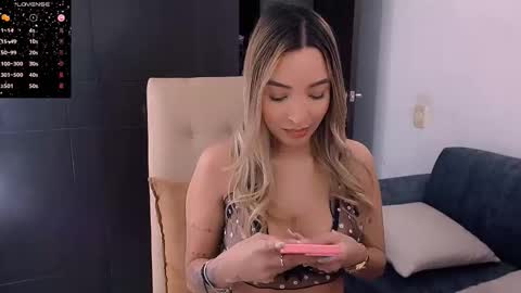 Snapshot of im_grecia chatting on December 11, 2024, 9:01 pm Grecia online show from December 11, 2024, 9:01 pm