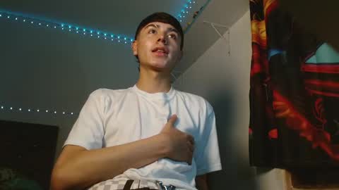 Snapshot of im_juanda chatting on December 27, 2024, 11:31 pm im_juanda online show from December 27, 2024, 11:31 pm