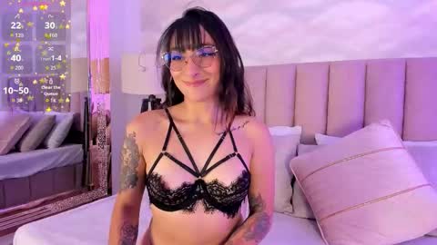 Kazumi online show from September 17, 2025, 12:40 pm