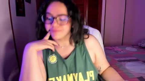 Snapshot of im_meii chatting on November 23, 2025, 2:50 pm mei mei uwu online show from November 23, 2025, 2:50 pm