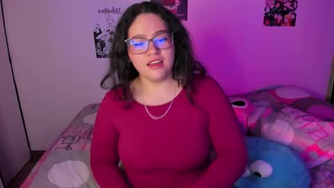 mei mei uwu online show from February 14, 2026, 3:58 am