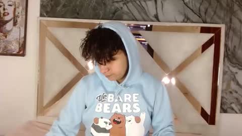 milan online show from November 12, 2025, 2:56 am