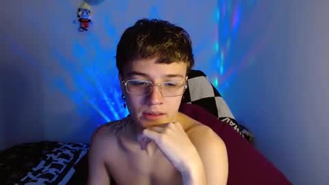 Snapshot of im_oliverpark chatting on March 4, 2025, 7:11 pm Oliver P online show from March 4, 2025, 7:11 pm
