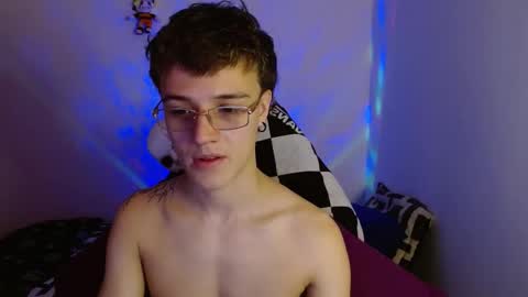 Snapshot of im_oliverpark chatting on March 5, 2025, 6:01 pm Oliver P online show from March 5, 2025, 6:01 pm