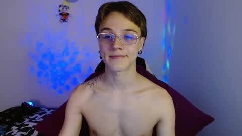 Snapshot of im_oliverpark chatting on March 9, 2025, 7:26 pm Oliver P online show from March 9, 2025, 7:26 pm