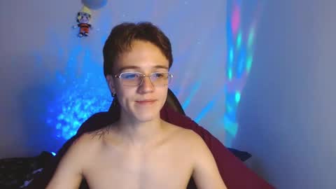 Snapshot of im_oliverpark chatting on March 10, 2025, 1:34 am Oliver P online show from March 10, 2025, 1:34 am