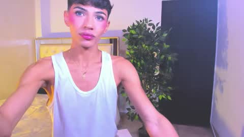 im_sebaslopez online show from December 4, 2025, 6:49 pm