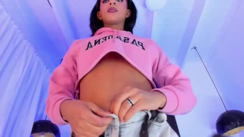 im_shannon_44 online show from February 12, 2025, 1:41 am