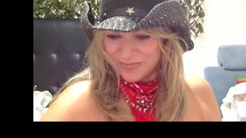 Snapshot of im_sharonr chatting on November 6, 2025, 6:09 pm Sharon online show from November 6, 2025, 6:09 pm