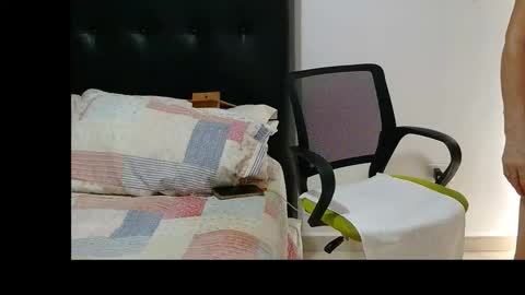 Snapshot of im_sharonr chatting on November 11, 2025, 3:01 pm Sharon online show from November 11, 2025, 3:01 pm