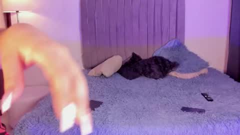 im tiffany  online show from March 4, 2026, 7:03 am