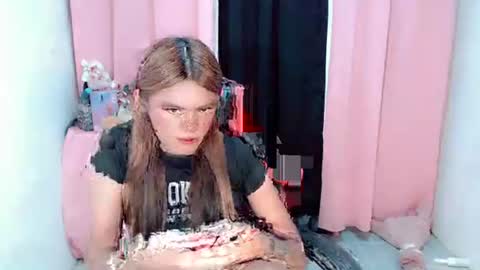 im_yourfairyannaxx online show from January 18, 2026, 1:37 pm