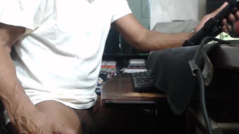 Snapshot of imanlolo789__ chatting on January 26, 2025, 11:39 am Imanlolo789 formerly known as Slimrodxxx independent model online show from January 26, 2025, 11:39 am
