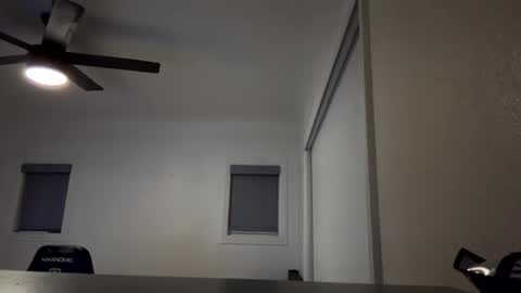 imchokingchicken online show from September 15, 2025, 5:40 am