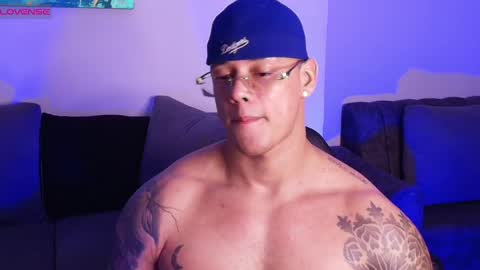 Snapshot of imconor chatting on May 15, 2026, 11:01 pm imconor online show from May 15, 2026, 11:01 pm