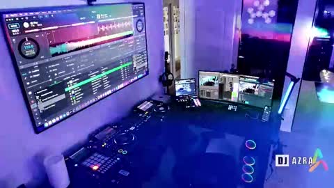 Snapshot of imdjazra chatting on October 17, 2025, 9:28 pm DJ Azra online show from October 17, 2025, 9:28 pm