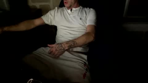 Snapshot of imilluminator chatting on October 4, 2025, 4:21 am imilluminator online show from October 4, 2025, 4:21 am