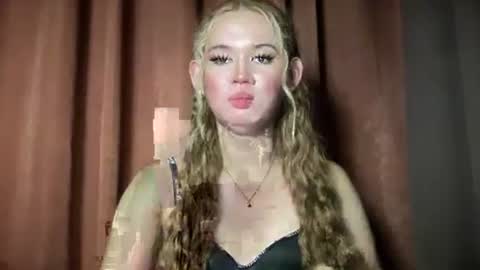 Mika online show from February 4, 2026, 7:31 pm