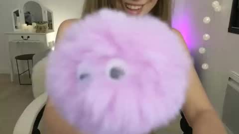 Snapshot of imkeira chatting on January 27, 2025, 10:49 pm ImKeira online show from January 27, 2025, 10:49 pm