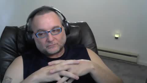 Snapshot of imkmac chatting on September 24, 2025, 5:05 pm Kel online show from September 24, 2025, 5:05 pm