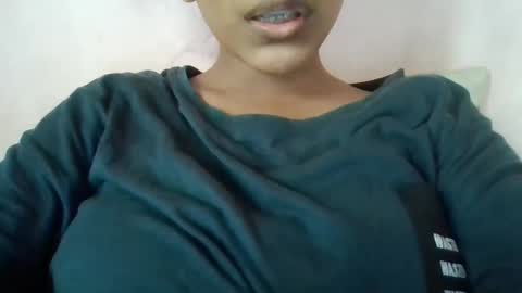 Snapshot of imlovelyrose chatting on December 22, 2024, 6:06 am ROSE online show from December 22, 2024, 6:06 am