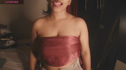 ROSE online show from October 6, 2025, 7:22 pm