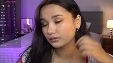 Imma  online show from December 16, 2024, 3:19 am