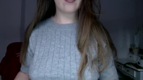 Snapshot of immouss chatting on November 25, 2025, 9:59 pm Pola online show from November 25, 2025, 9:59 pm