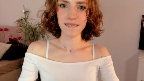 Snapshot of imogensy chatting on June 14, 2026, 2:19 pm my name Imo Fansly online show from June 14, 2026, 2:19 pm