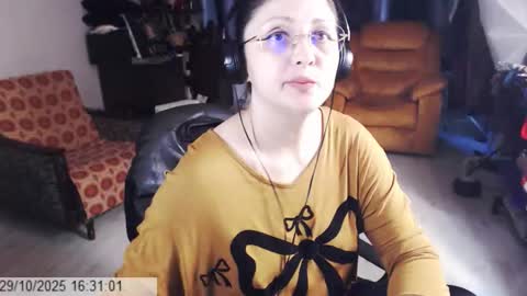 Empress online show from October 29, 2025, 2:30 pm