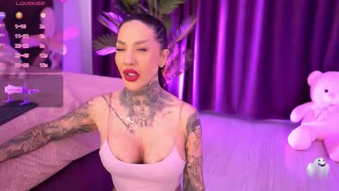 Scarlet online show from November 30, 2025, 7:01 am