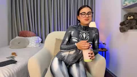 Sofia Guzman   Schedule 12 - 8 PM GMT-5 online show from February 24, 2026, 2:09 am