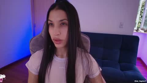 TAYLOR  online show from October 14, 2025, 8:31 pm