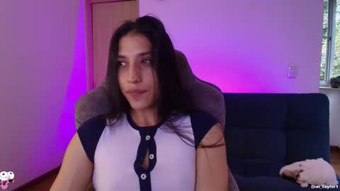 Snapshot of imtaylor__ chatting on February 23, 2026, 10:40 pm TAYLOR online show from February 23, 2026, 10:40 pm