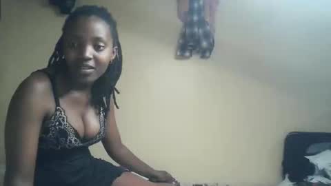 Snapshot of imyour_girl chatting on October 10, 2025, 10:47 am Im sonny online show from October 10, 2025, 10:47 am