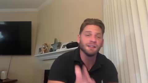 Inmate1993 online show from November 19, 2025, 2:55 am