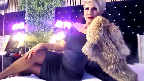 inanna_ishtar1 online show from October 7, 2025, 9:50 am