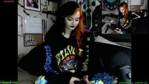 Snapshot of inarafoxxx chatting on December 11, 2024, 2:52 am Inarafoxx online show from December 11, 2024, 2:52 am