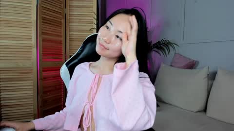 Snapshot of inari__okami chatting on December 2, 2024, 12:40 pm INARI online show from December 2, 2024, 12:40 pm