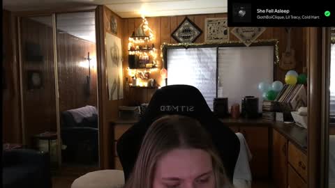 Snapshot of incognitoqueen chatting on December 20, 2024, 11:47 pm Carter online show from December 20, 2024, 11:47 pm