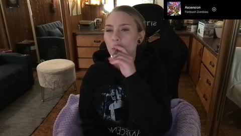 Snapshot of incognitoqueen chatting on January 15, 2025, 5:08 am Carter online show from January 15, 2025, 5:08 am