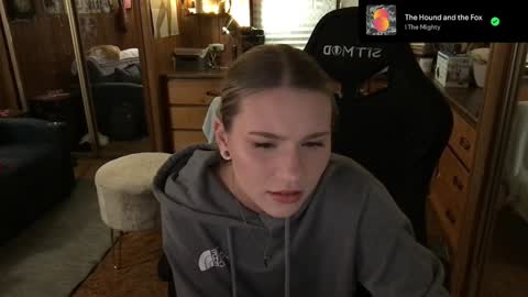 Snapshot of incognitoqueen chatting on January 28, 2025, 5:11 am Carter online show from January 28, 2025, 5:11 am