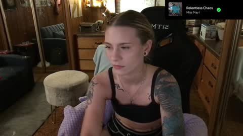 Snapshot of incognitoqueen chatting on January 28, 2025, 8:14 am Carter online show from January 28, 2025, 8:14 am