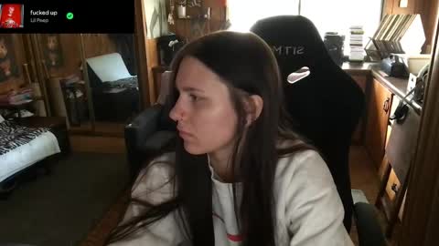 Snapshot of incognitoqueen chatting on May 4, 2026, 6:59 pm Carter online show from May 4, 2026, 6:59 pm