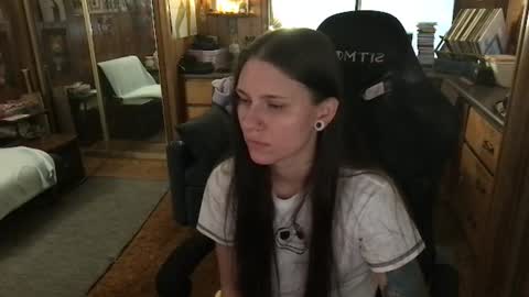 Carter online show from June 17, 2026, 1:52 am