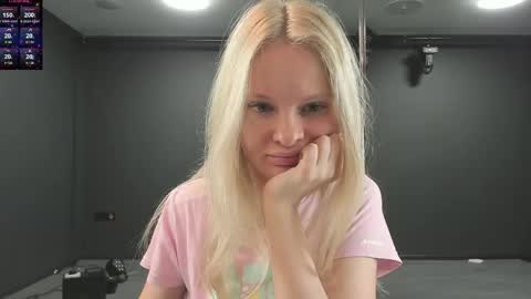Masha online show from May 18, 2026, 8:14 pm