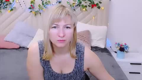 Snapshot of incredible_ariela chatting on November 2, 2025, 5:04 pm incredible_ariela online show from November 2, 2025, 5:04 pm